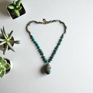 Chico’s Statement Turquoise and Abalone Stone Pendant Necklace
